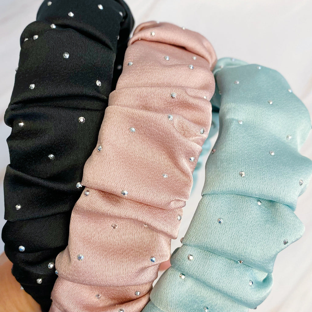 👉 Gerafftes Satin-Haarband mit Schmuckstein-Punkten ✨